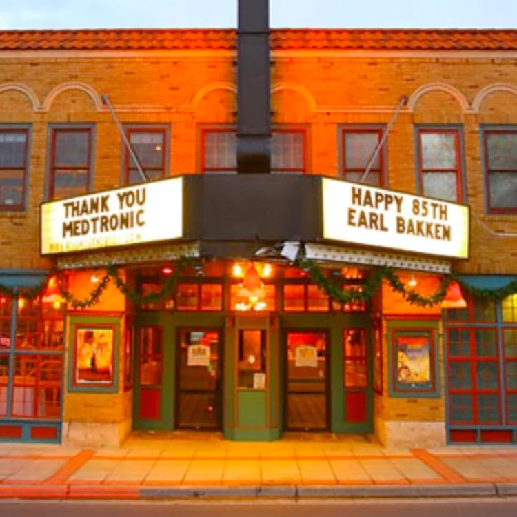 The Historic Heights Theatre in Columbia Heights in 2008