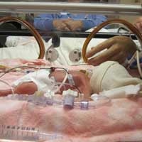 baby in intensive care